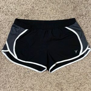 Old Navy Active shorts